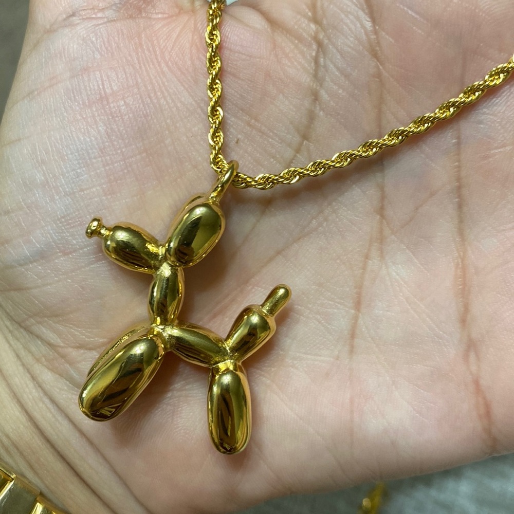 GLOBE DOG NECKLACE!!!😍 STAINLESS STEAL